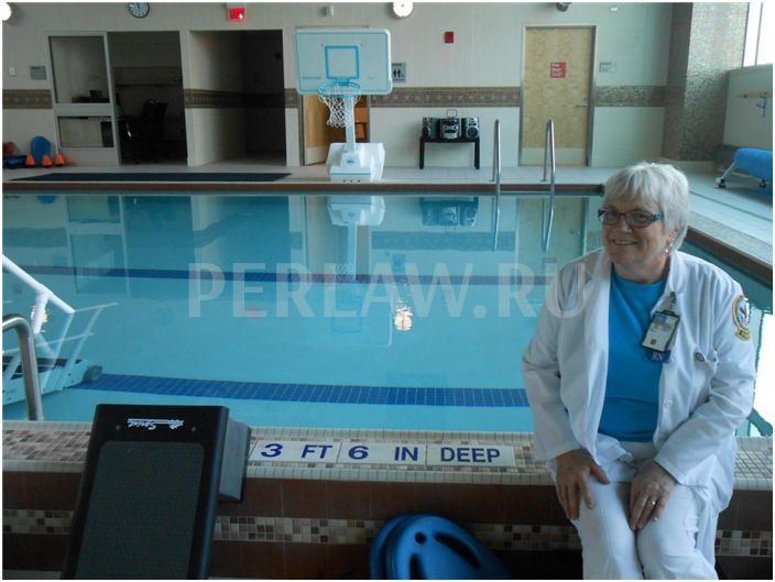 Гарантией того, что посетители искусственного водоема здоровы, станет медицинская справка в бассейн. 